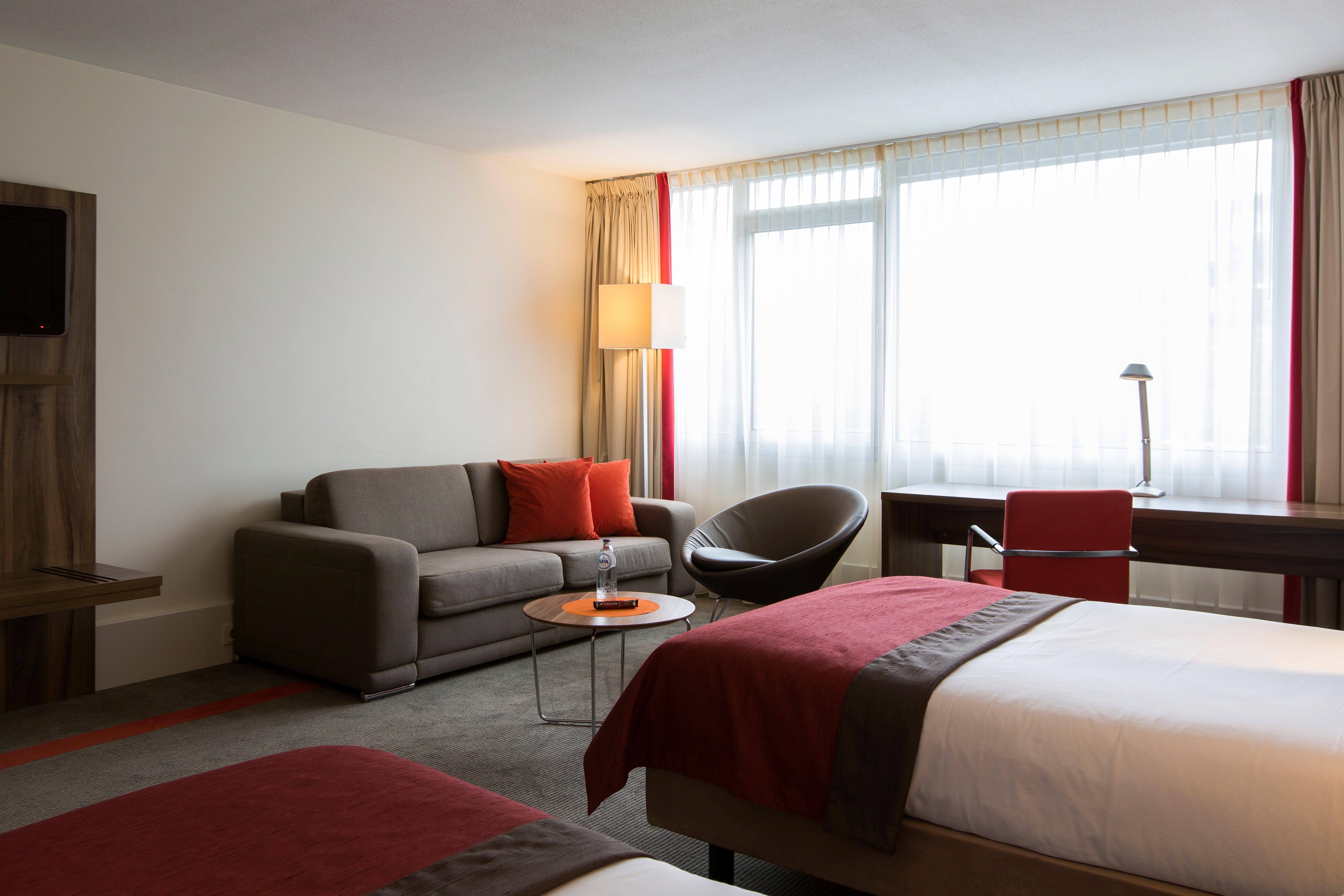 Holiday Inn Eindhoven Centre, An Ihg Hotel Bagian luar foto